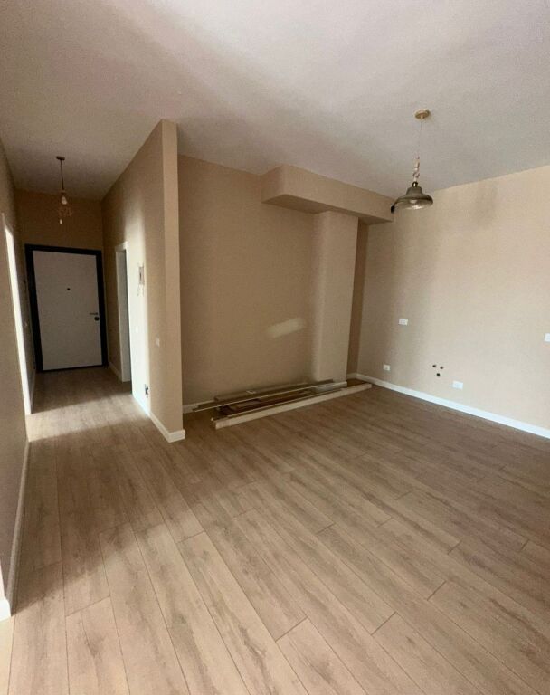 📌 Shitet Apartament 1+1 – Porta Tirana e Re