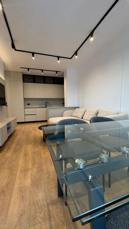 🏡 Jepet me Qera Apartament 1+1 + Post Parkimi (Erli Porcelan)