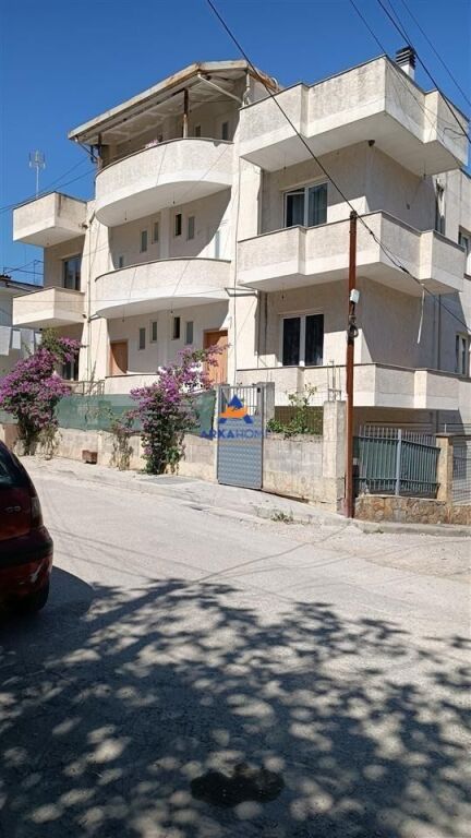 SHITET VILË 3 KATËSHE + PAPAFINGO "SELITË, PRANË KODRËS SË DIELLIT" 350.000 EURO