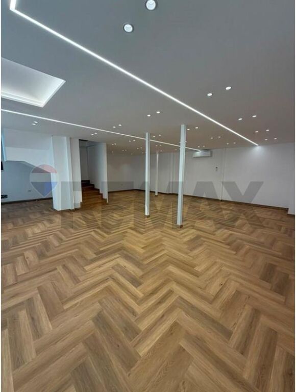 Duplex space for rent at Delijorgji Complex