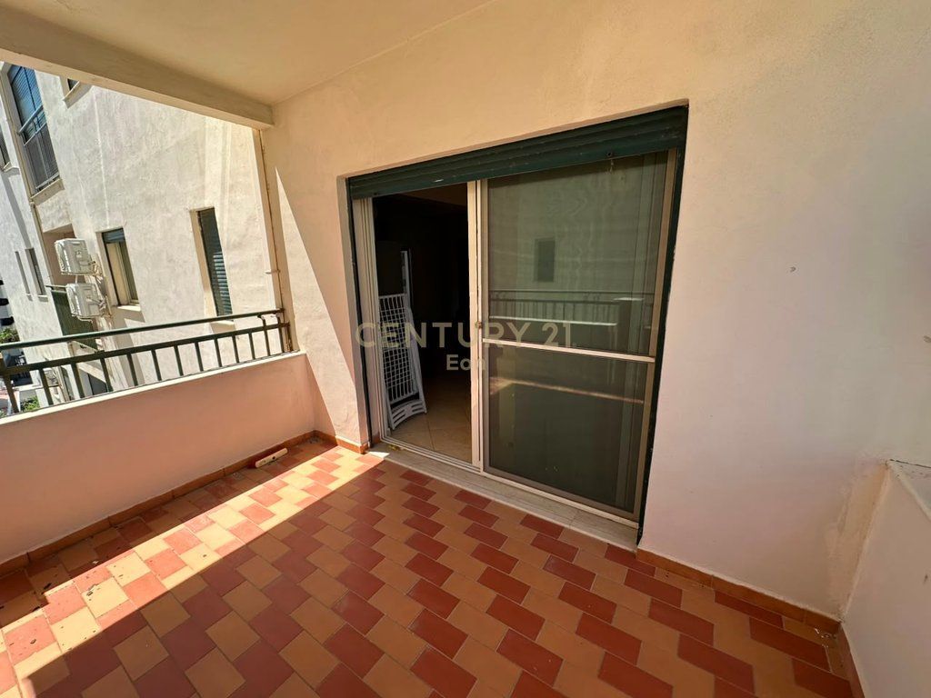 JEPET ME QIRA APARTAMENT 2+1 NE VIJE E PARE ME DETIN, SHKEMBI KAVAJES !
