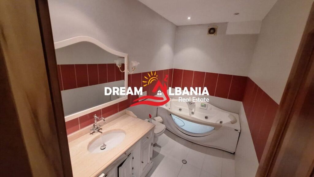 Apartment 3+1+2 for rent near the roundabout of Komuna Parisit, Tirana (ID 4231500)