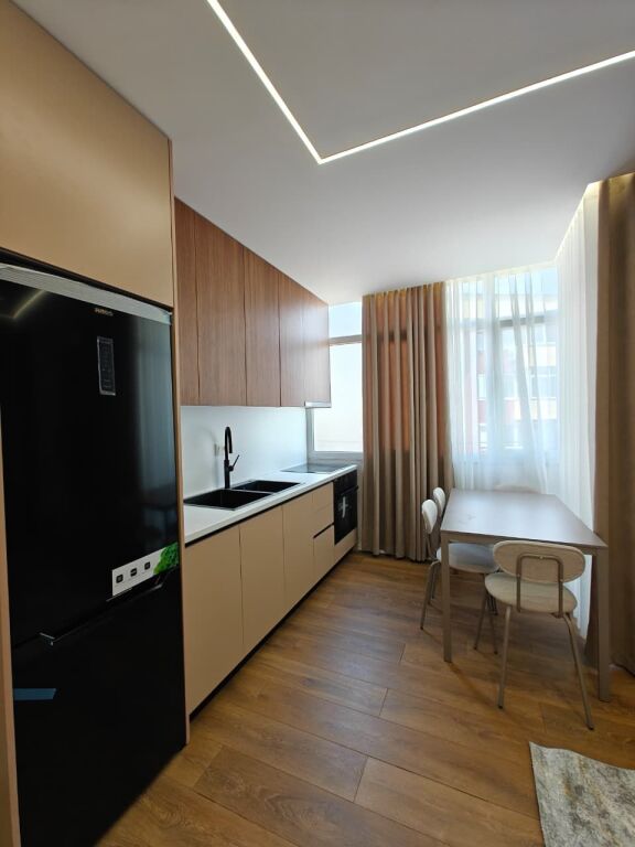 SHITET APARTAMENT 2+1 - MATERNITETI I RI