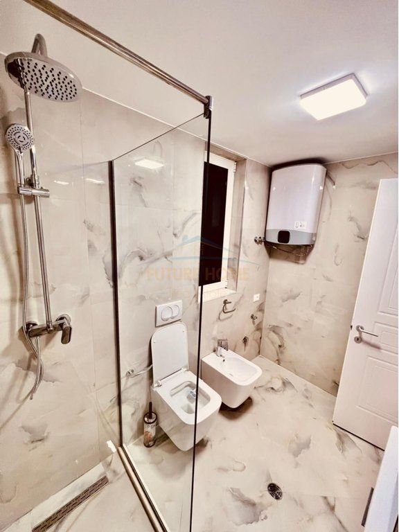Shitet, Apartament 1+1, Blloku. BLL69285