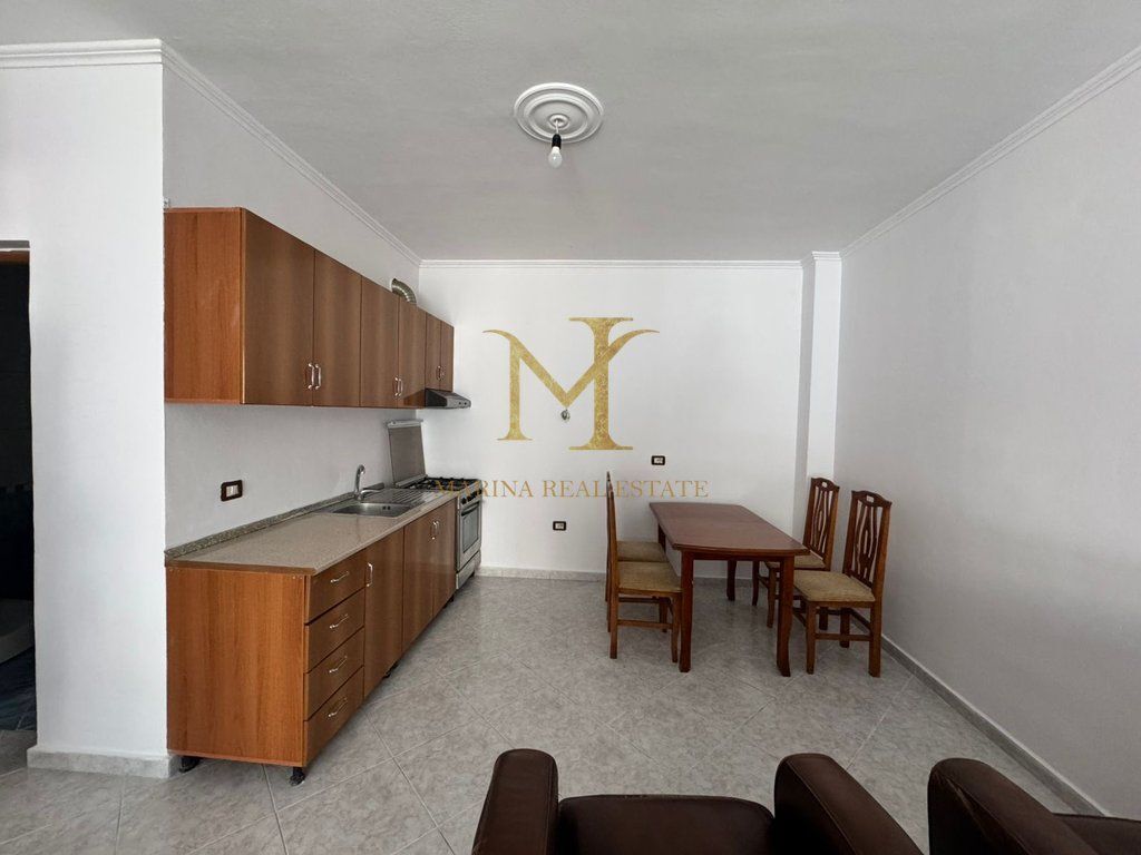 Vendesi in vendita appartamento 1+1 Plazh Iliria, Durres