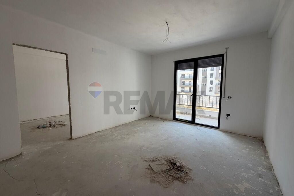APARTAMENT 3+1+2 PER SHITJE NE KINOSTUDIO