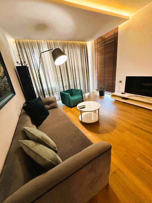 🏡Jepet me qira apartament 2+1 te Liqeni i Thate📍Pranë Radissonit, Albania
