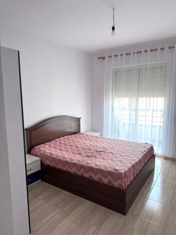 ✅ Jepet me Qera Apartament 2+1 në Yzberisht, 📍 Pranë Spitalit Amerikan 3, afër KMY