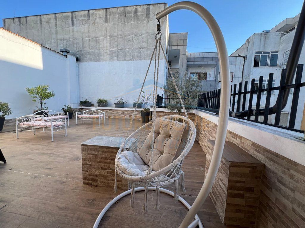 Qera, Apartament 1+1+Verandë, Ish Dogana, Tiranë. AL70656