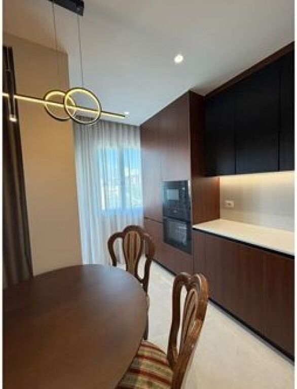 Apartament 2+1 per shitje tek Mine Peza!
