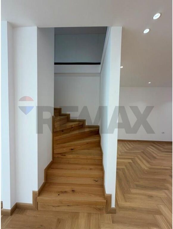 Duplex Space for rent at Delijorgji Complex