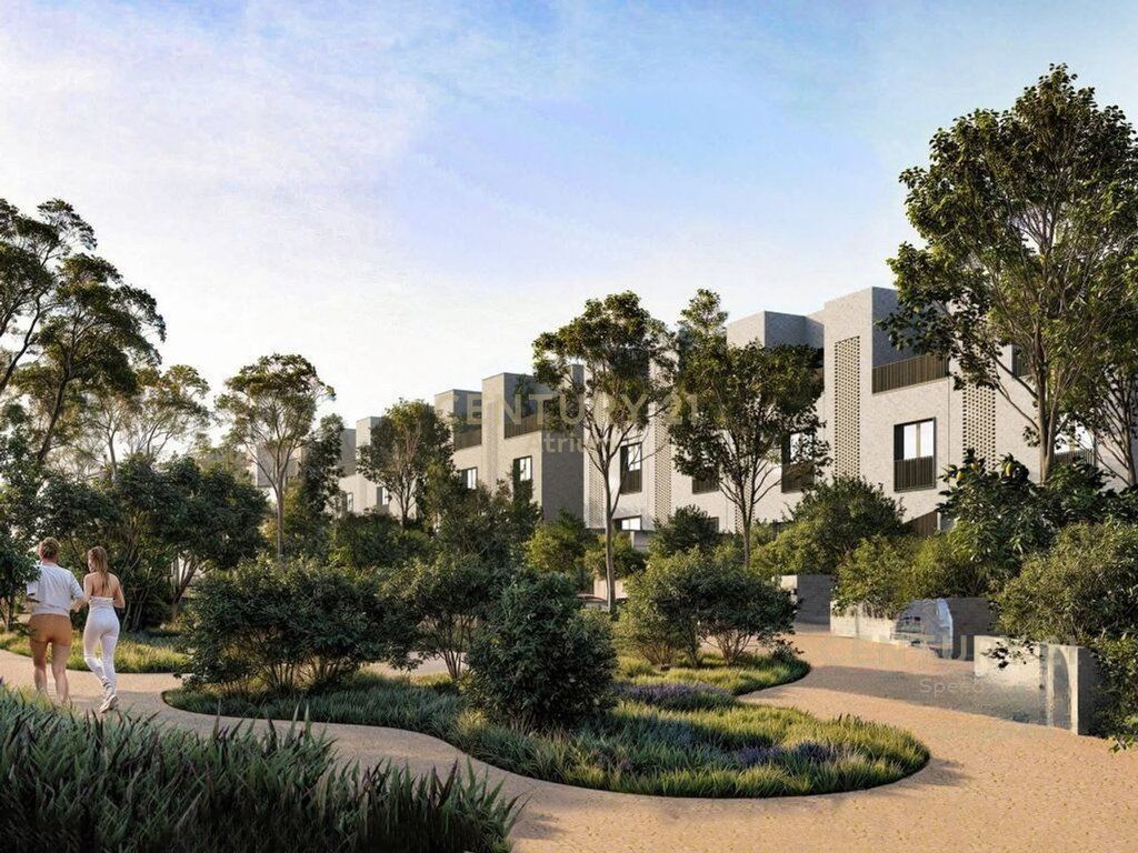 SHITET VILE E BASHKANGJITUR TEK PARK HOUSES NE MJULL BATHORE!! 650,000 €