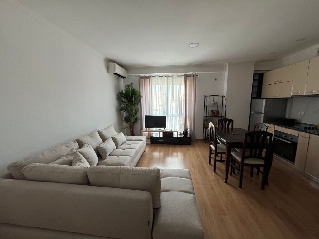 APARTAMENT 2+1 PER QERA TEK KOMPLEKSI KONTAKT