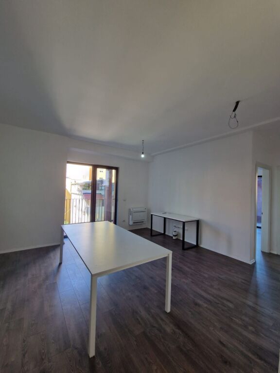 Apartment 2+1 for rent – Garden Building, Rr. e Kavajës !