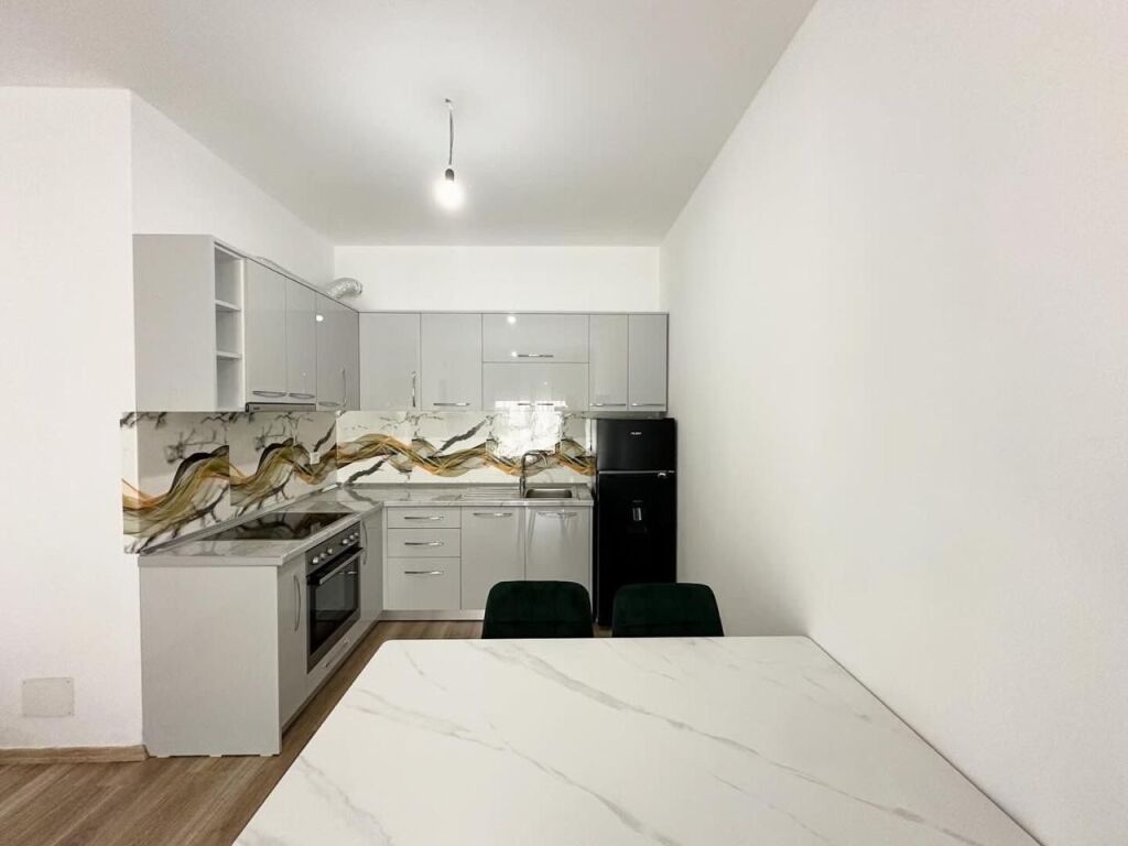 Jepet me Qera Apartament 1+1 – Residenca Erli, Porcelan