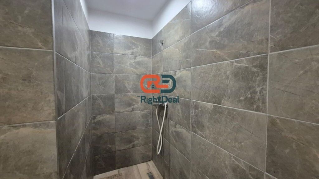 Tek Rr. Mine Peza, Shitet Apartament 1+1 I Rikonstruktuar Dhe Me Super Vendndodhje !!!!