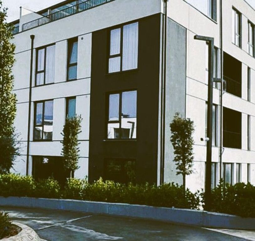 🏡 APARTAMENT 3+1 LUKSOZ + 3 POSTE PARKIMI