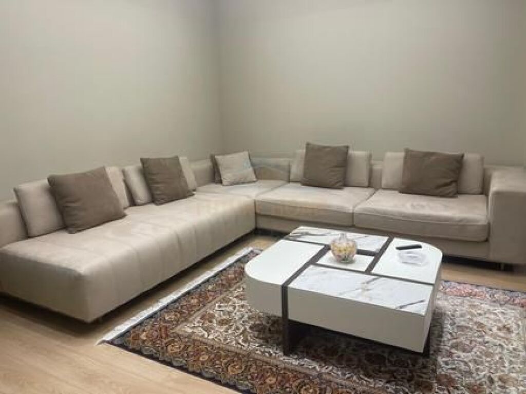 Shitet, Apartament 3+1+2 + Post Parkimi, Rruga e Kosovareve, Tiranë