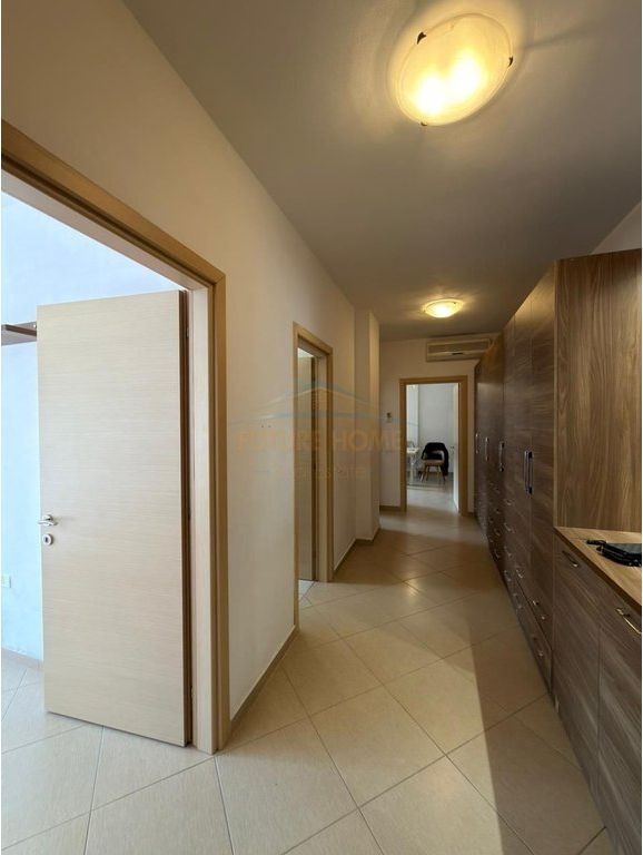 Shitet, Apartament 2+1, Fresk. DB68986