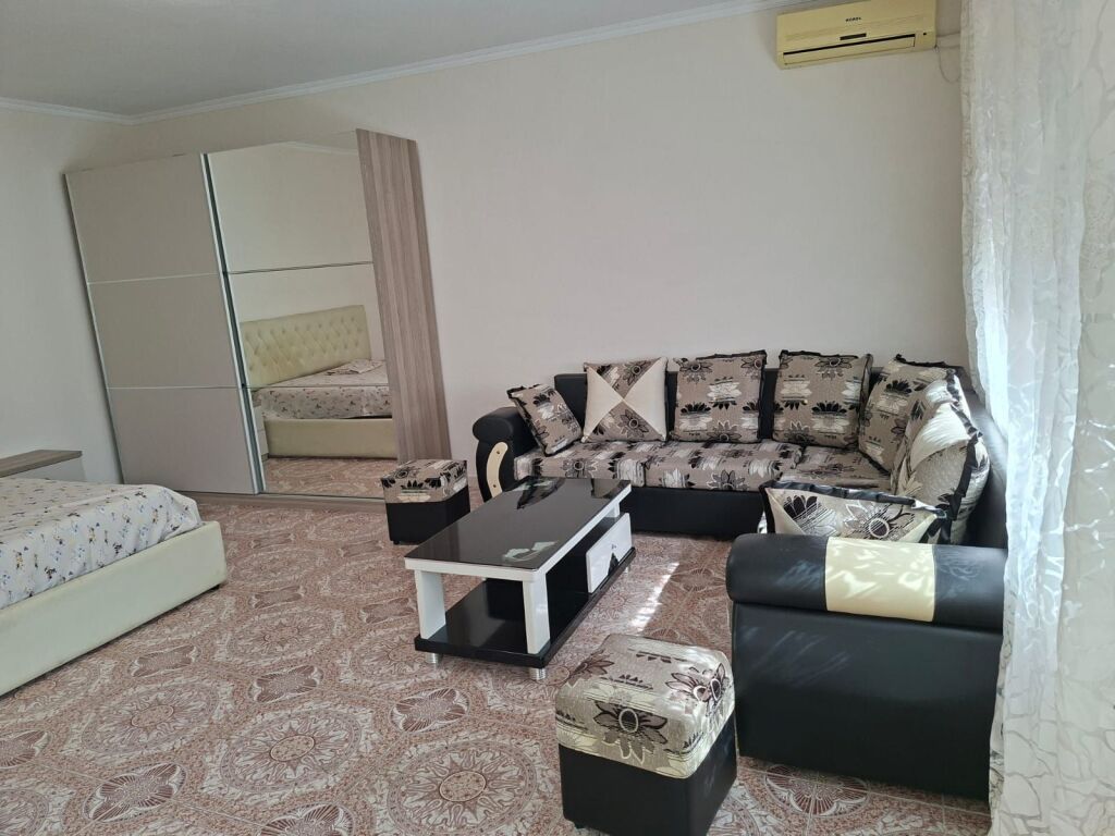 Private house for rent 1+1 – at Pharmacy 10, Dibrës Street !