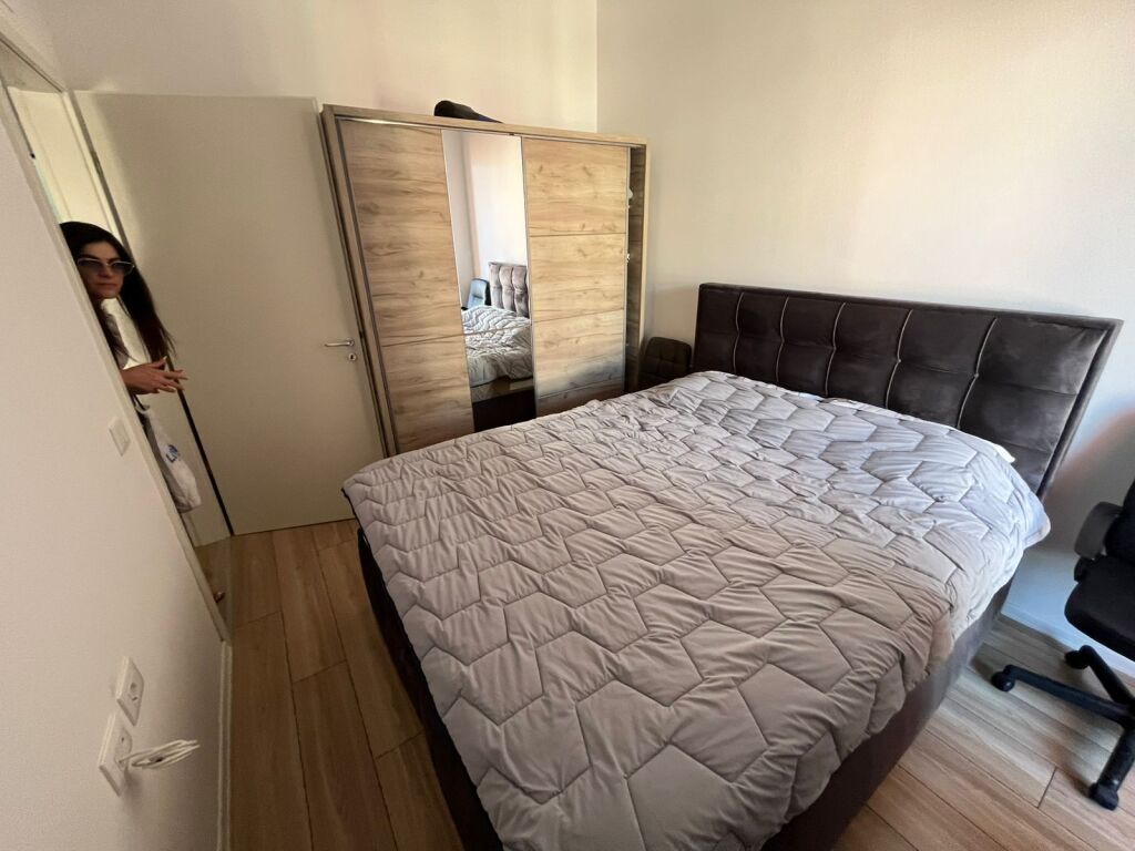 🏡 Apartment 1+1 + Parking Spot for Rent – 📍 Ali Demi Mangalem 21💰 Price: 50,000 Lek/Month