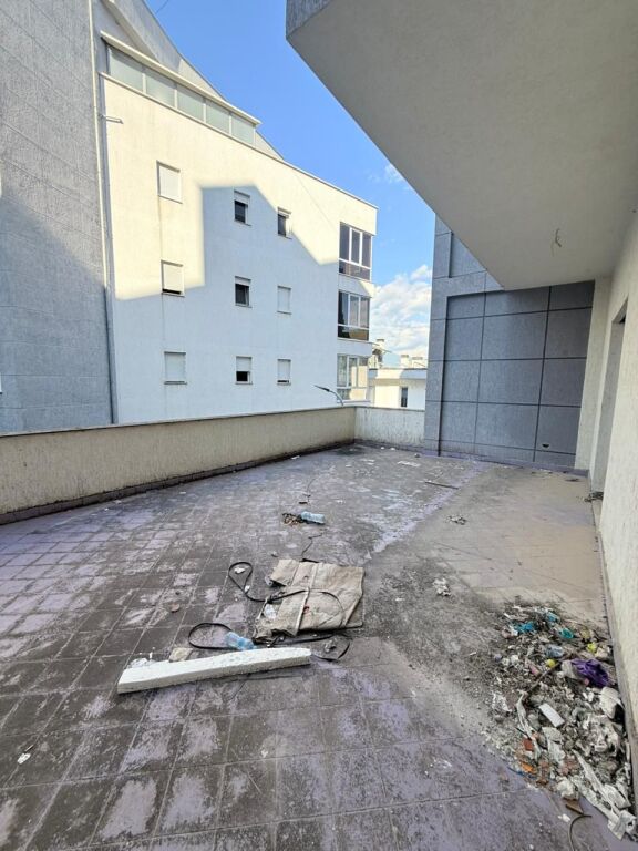 🏡 Okazion Apartament 3+1+2 me Verandë në Shitje – Kompleksi Mateo, Kopshti Zologjik✨ (1600 €/m²)
