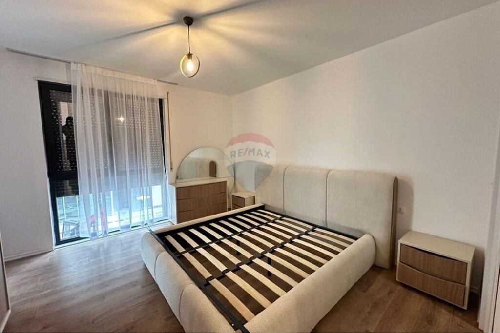 apartament luksoz per qira 2+1+2, Akses Tirana