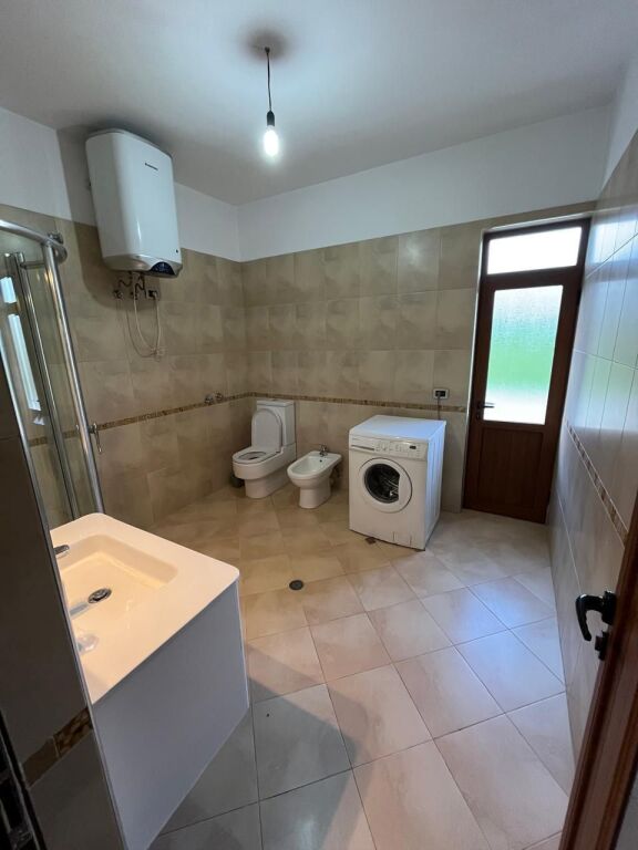 Affittasi appartamento 2+1 presso Kodra e Priftit