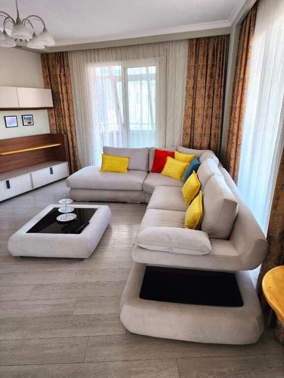 Apartament 2+1 me qira pranë Durrës Marina.