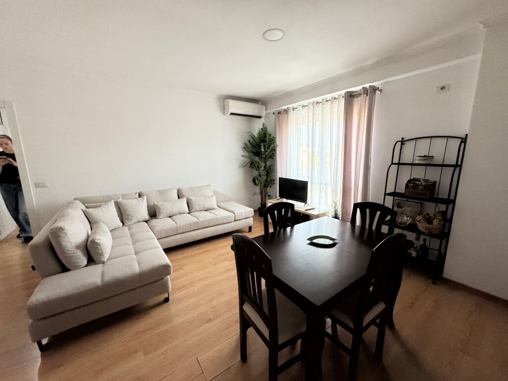 APARTAMENT 2+1 PER QERA TEK KOMPLEKSI KONTAKT