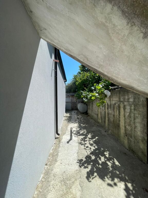 Villa su due piani in vendita a Durazzo, ex fabbrica di mattoni