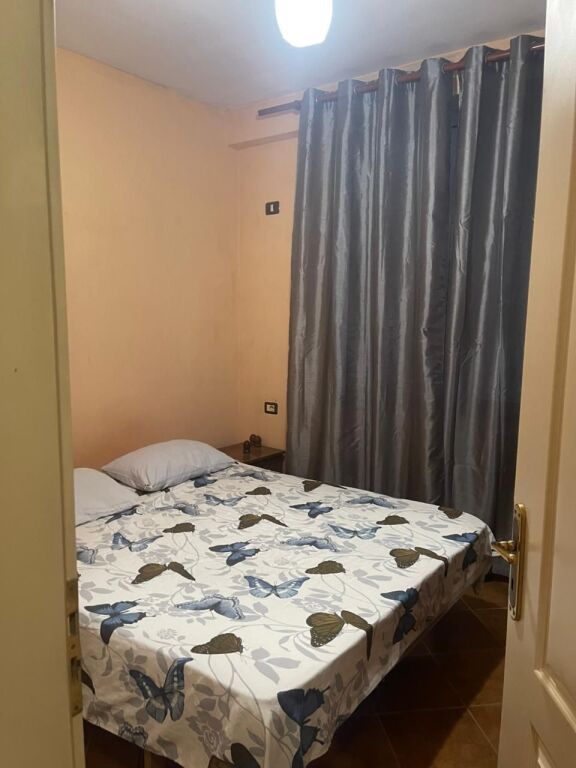 🏡 Jepet me qira apartament 1+1 📍 Misto Mame, Rruga Thoma Koxhaj  💶 Çmimi: 38.000 lekë/muaj