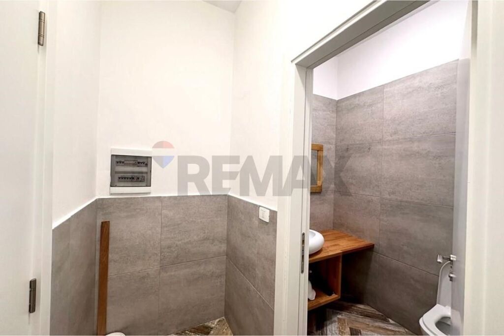 Appartamento - In Vendita - Via Dritan Hoxha, Tirana