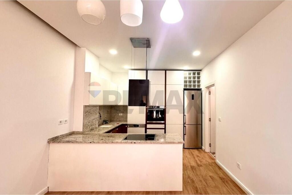 Appartamento - In Vendita - Via Dritan Hoxha, Tirana