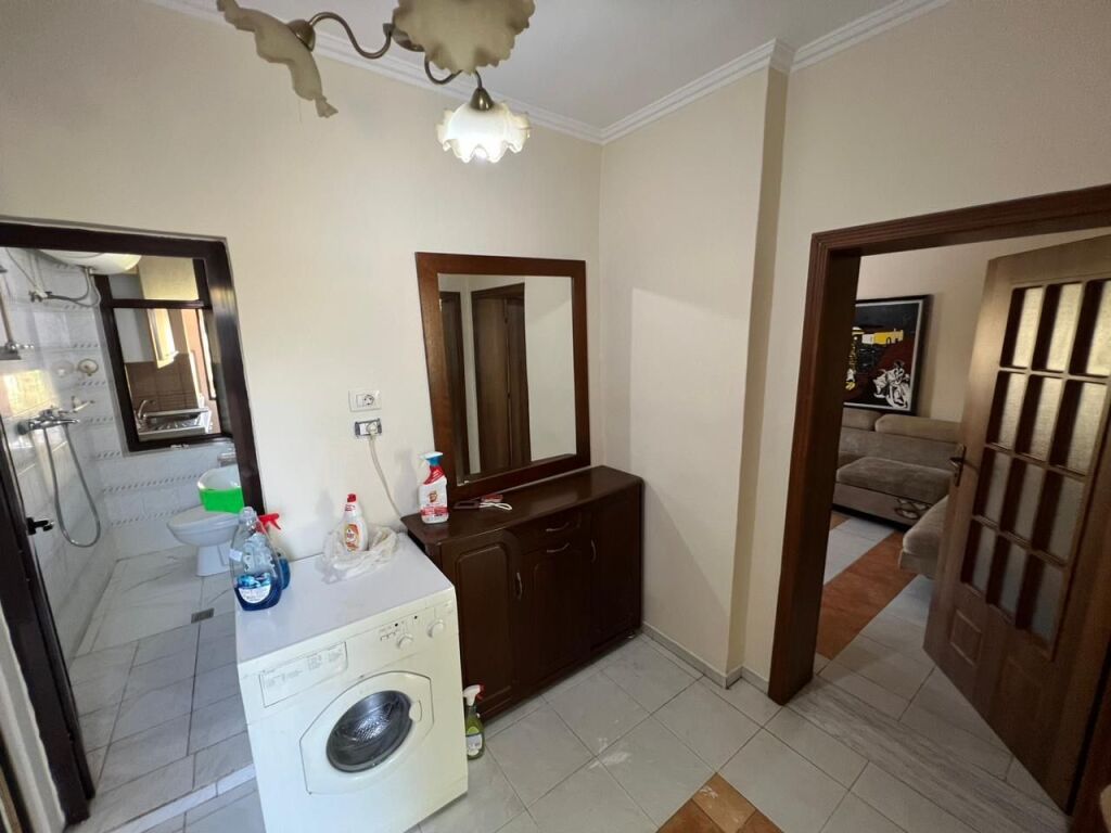 📣 RENT Apartment 1+1 📍 Medreseja 🛣️ "Dibres" Street ✨   🏢 Existing Building  🪜 3rd Floor (No Elevator)  🛋️ Furnished   💶 Price 450 euro non-negotiable