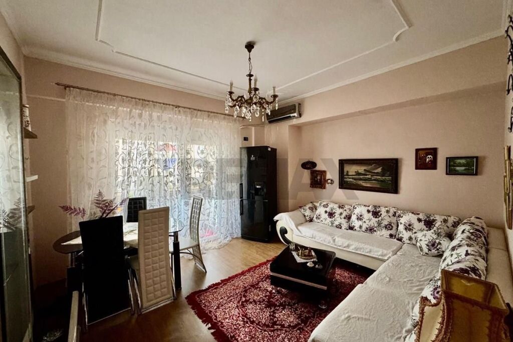 Apartament 2+1 per qira tek Eleonora