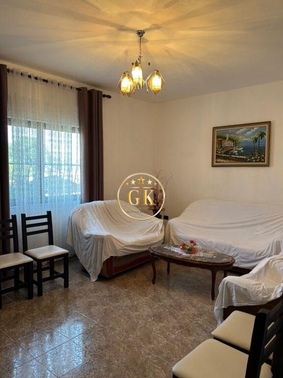 🏢✨ VILLA SU TRE PIANI IN VENDITA NELLA ZONA DI SHIJAK ✨🏢