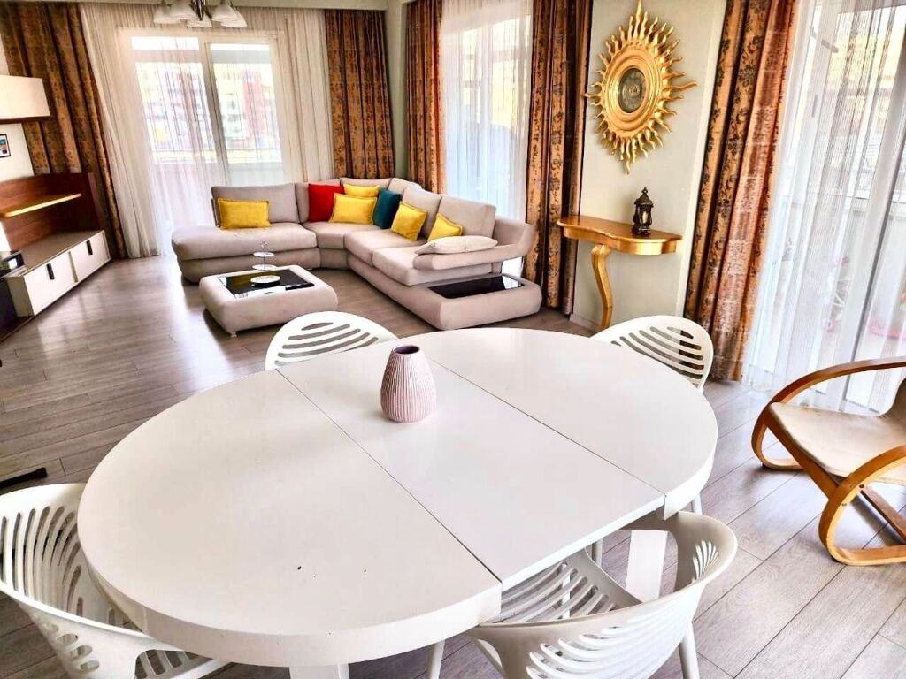 Apartament 2+1 me qira pranë Durrës Marina.