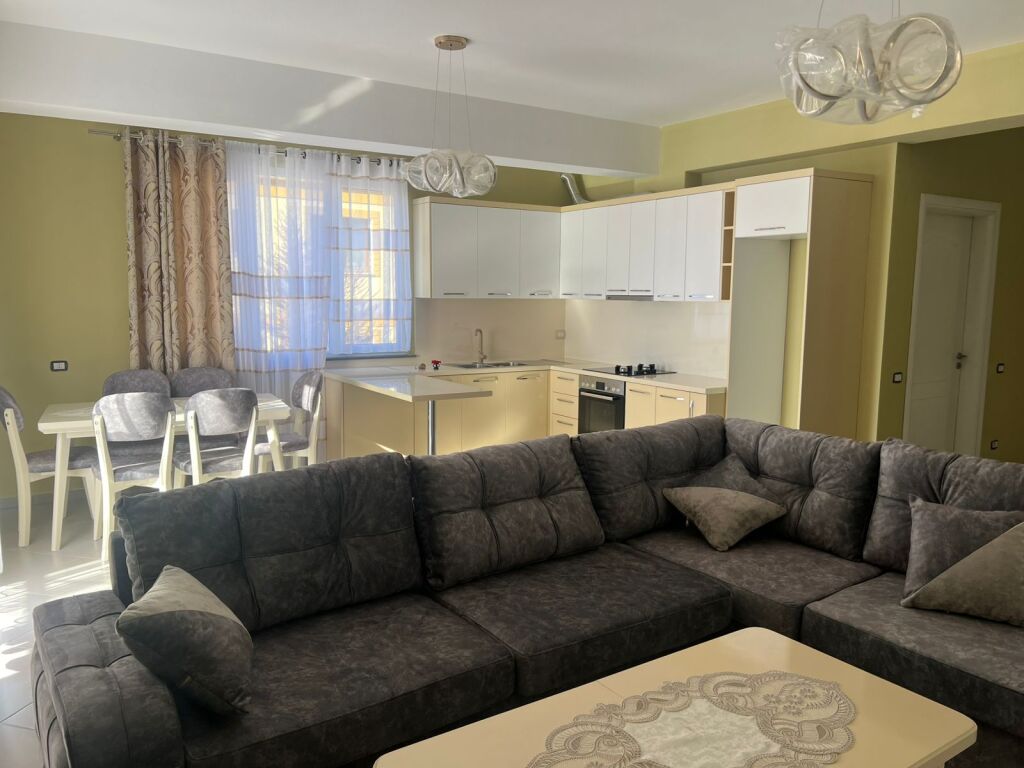 Apartament 2+1+2 me qira – pranë Spitalit Shefqet Ndroqi !