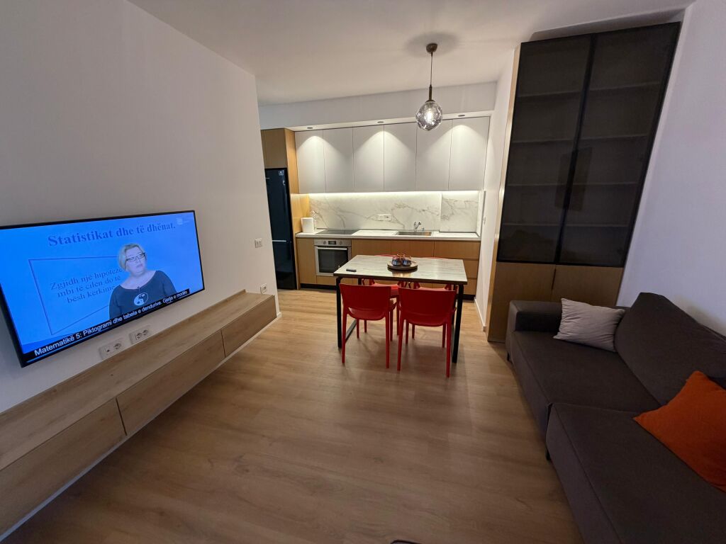 Shitet Apartament 2+1 Ish Fusha e Aviacionit
