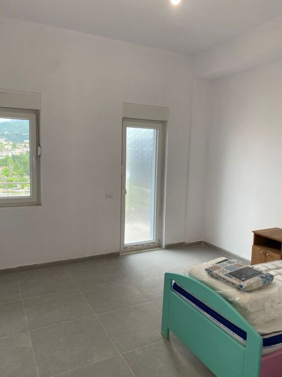 Appartamento 2+1 in affitto a Farkë
