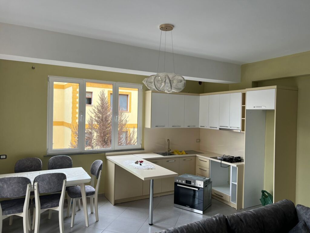 Apartament 2+1+2 me qira – pranë Spitalit Shefqet Ndroqi !