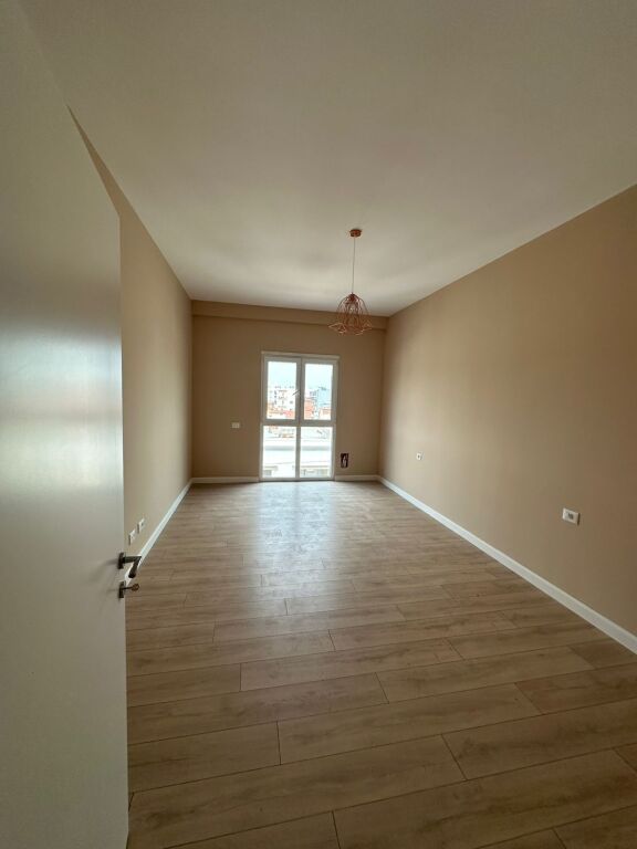 🔥 Shitet Apartament 1+1 – Porta e Re 🔥