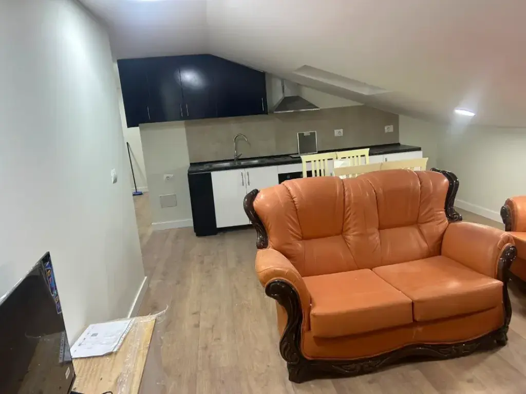 Tirane, for rent near UET by Owner, no commission apartment 2+1+2 balconies 3rd floor, 106 m² 450 € (Vasil Nathanaili Porcelan)

