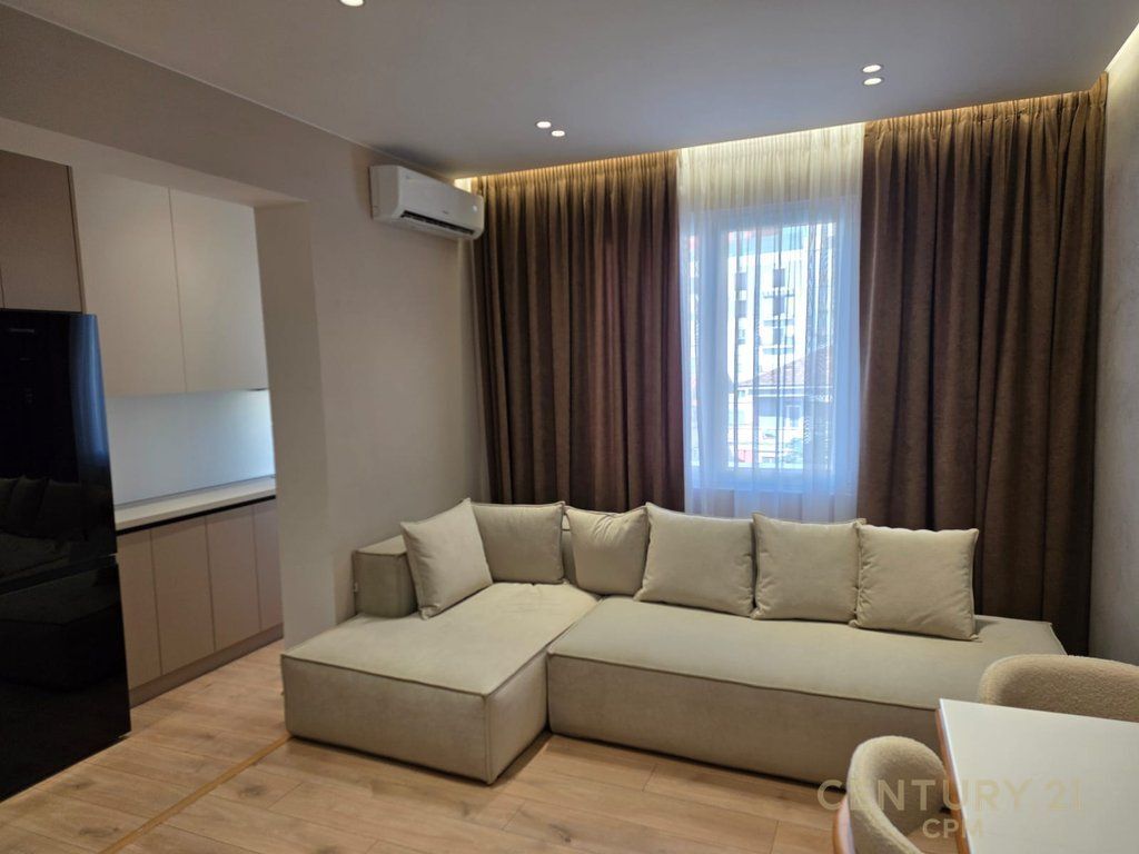 2+1 Apartment for Rent on Barrikadave Street, Tirana - 890€ | 53 m² 890 € /Month