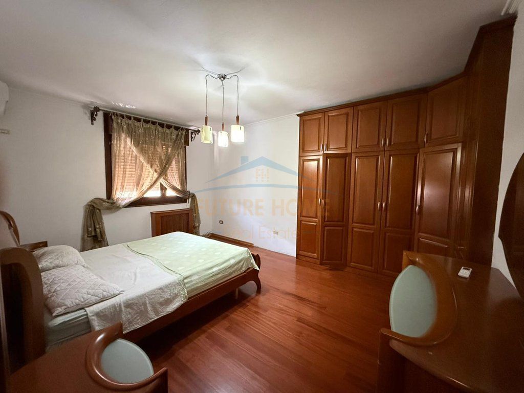 Rent, Apartment 3+1+2, Paris Municipality