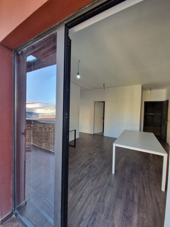Apartment 2+1 for rent – Garden Building, Rr. e Kavajës !