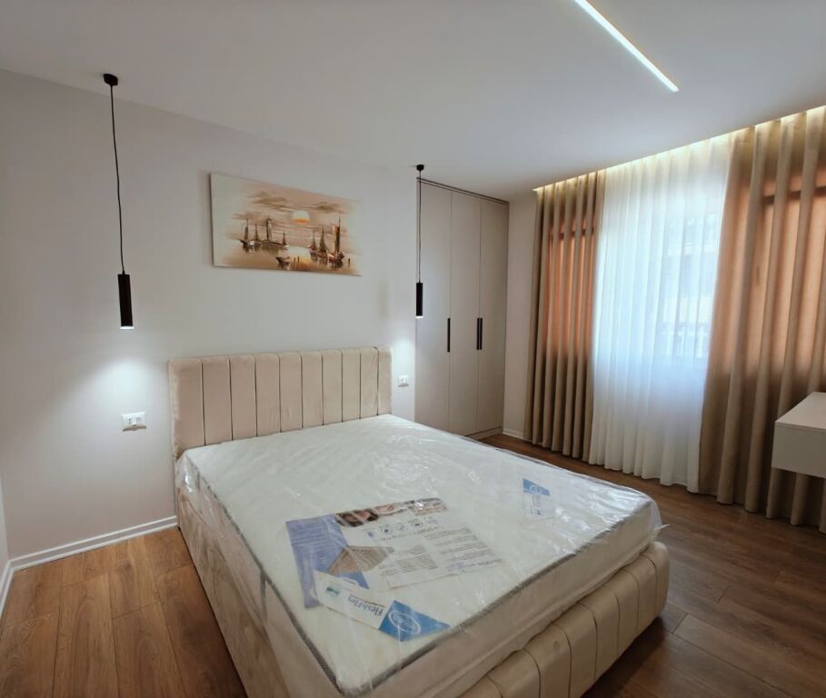 SHITET APARTAMENT 2+1 - MATERNITETI I RI