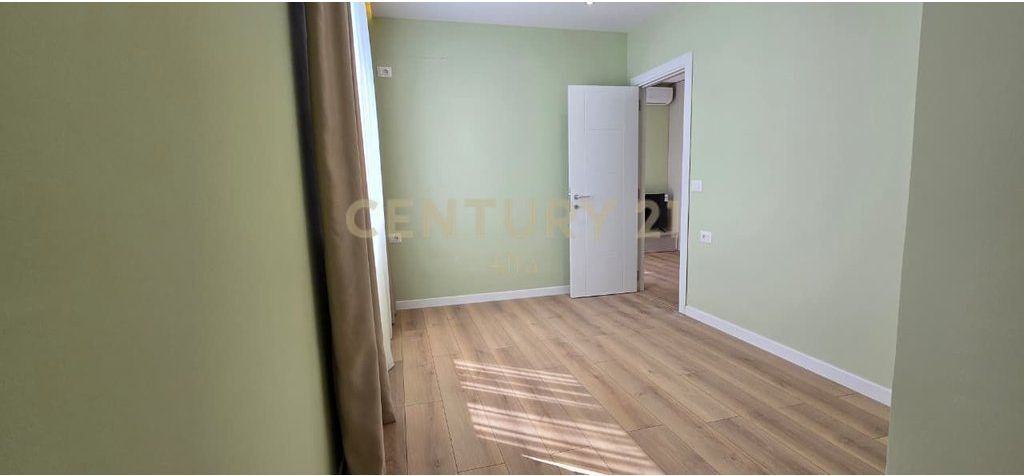 Shitet Apartament 2+1 tek Myslym Shyri ALFA143421