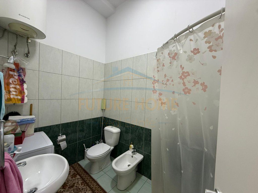 Shitet, Apartament 3+1+2, Fresk. ALF69337